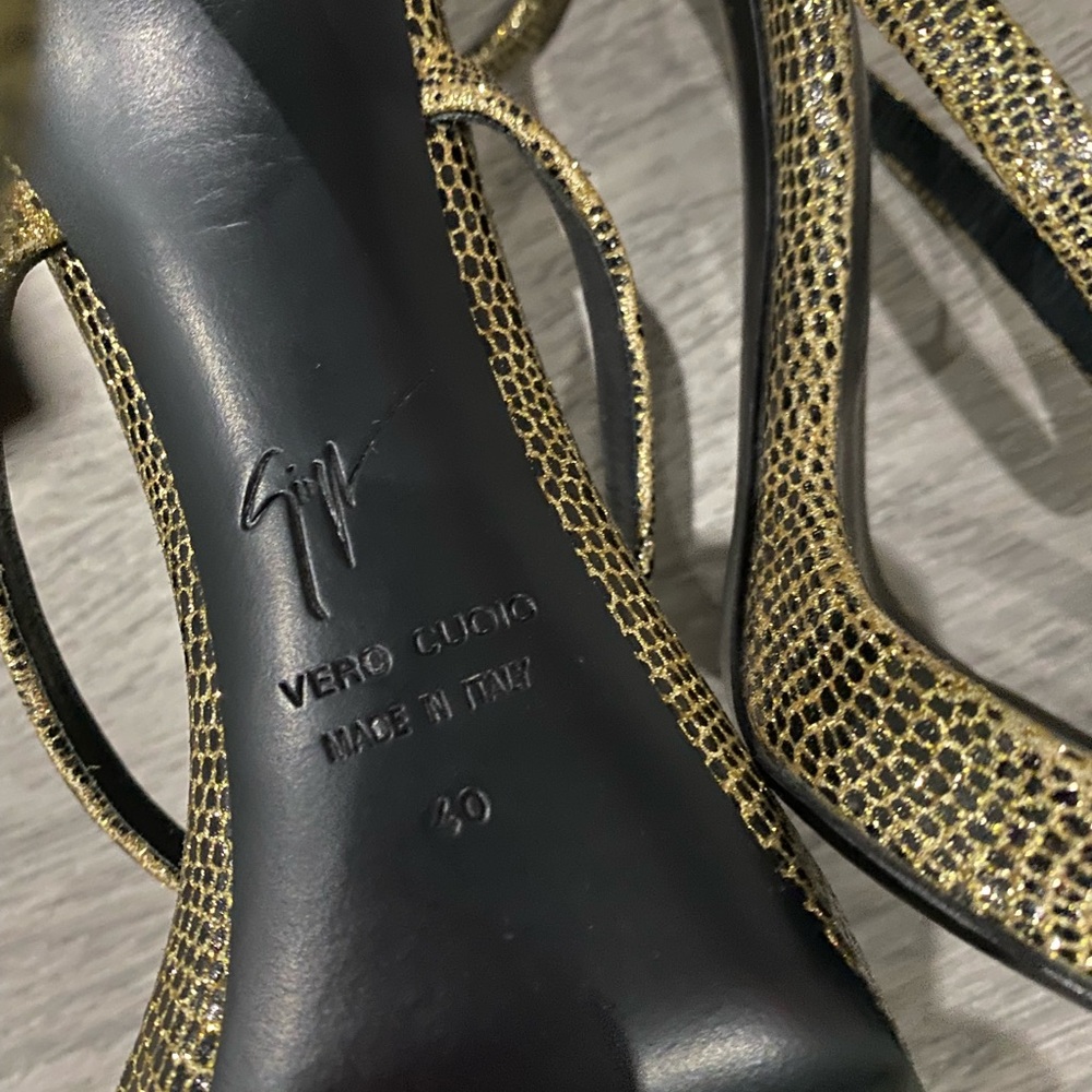 Giuseppe Zanotti Coline Sandal - Picture 4 of 9